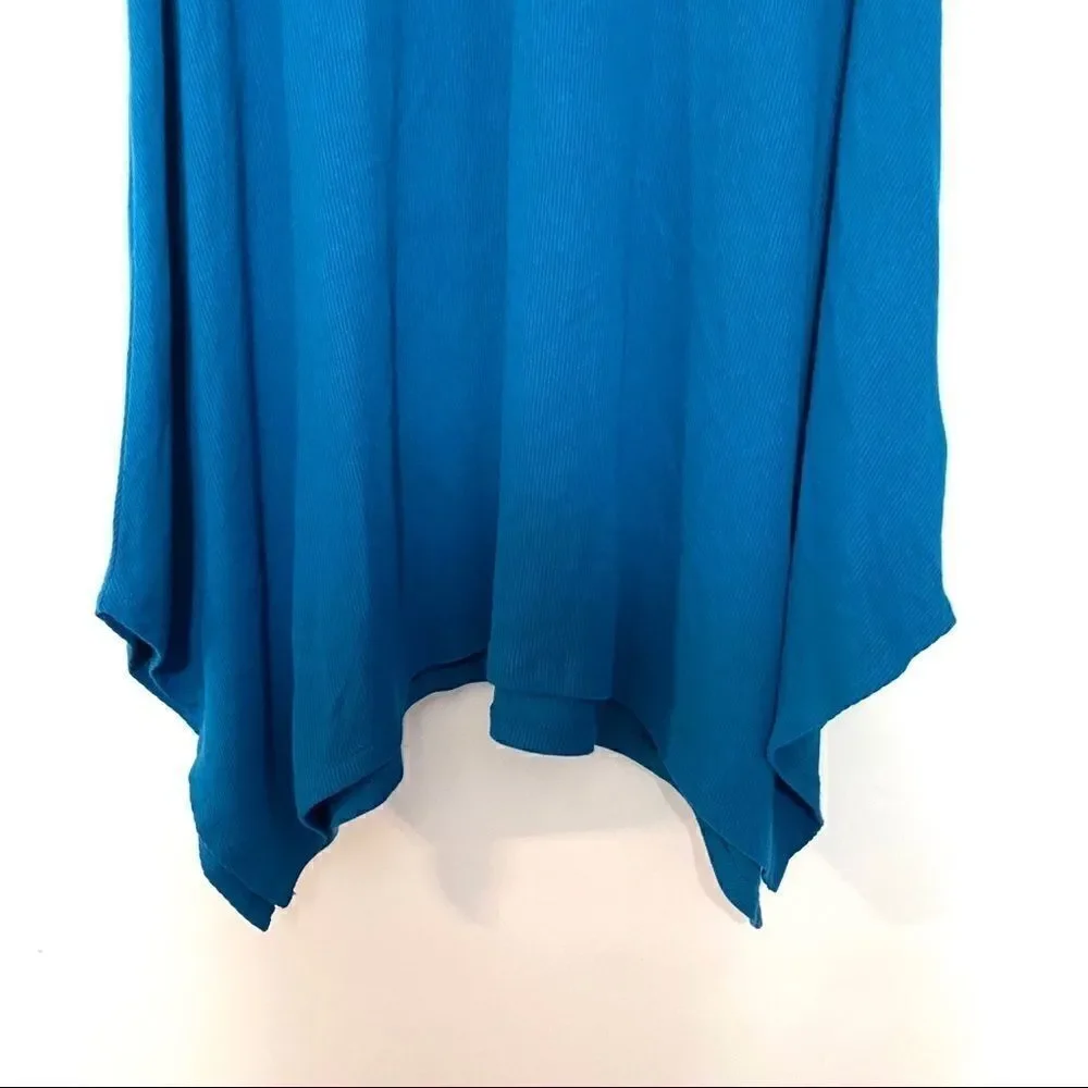 NWT Stylus blue tunic vneck small asymmetrical